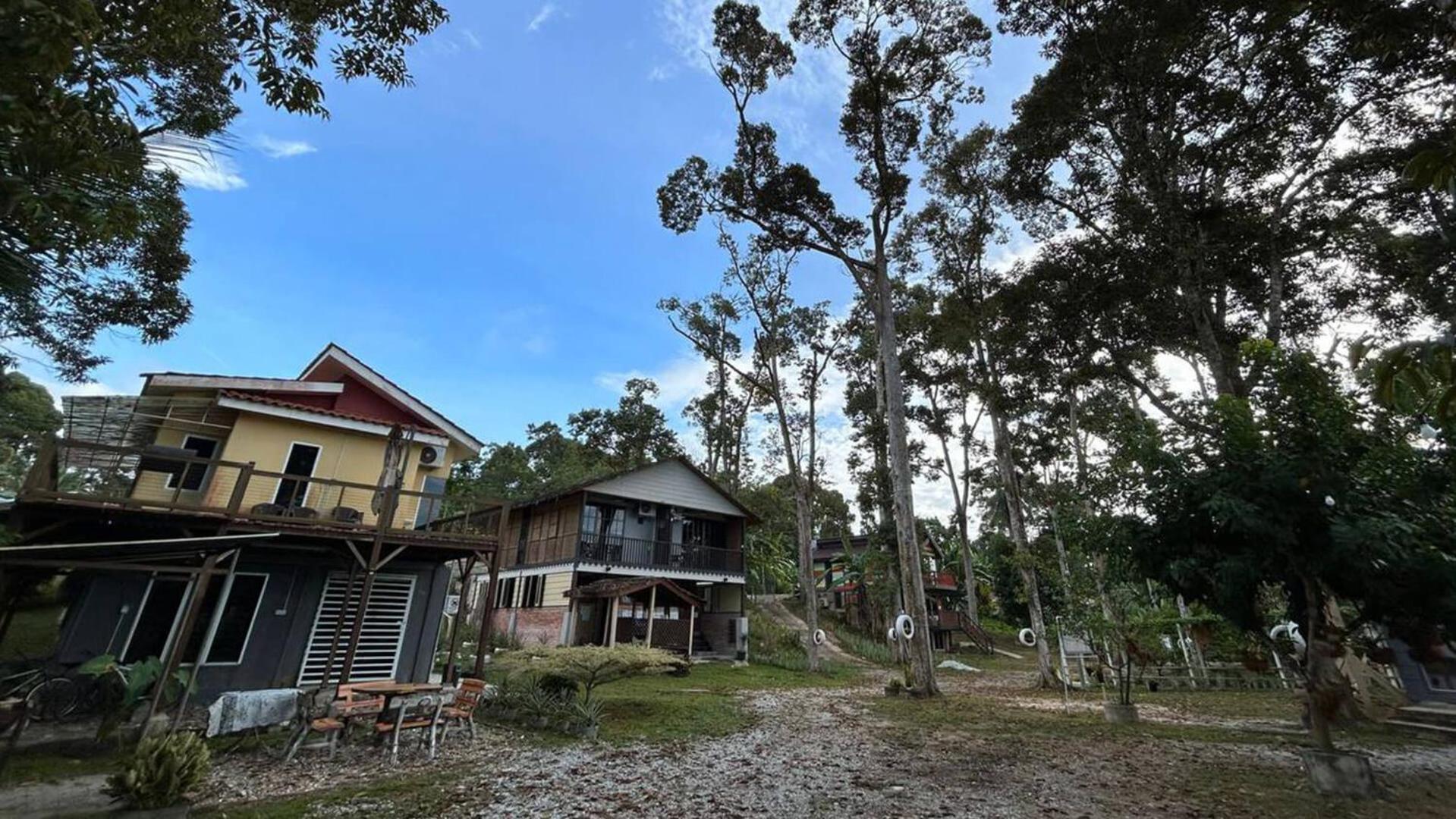 Resort D Rumah Bonda River View Куала-Кангсар Экстерьер фото